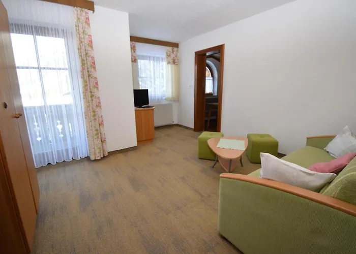 Tirolstueberl شقة